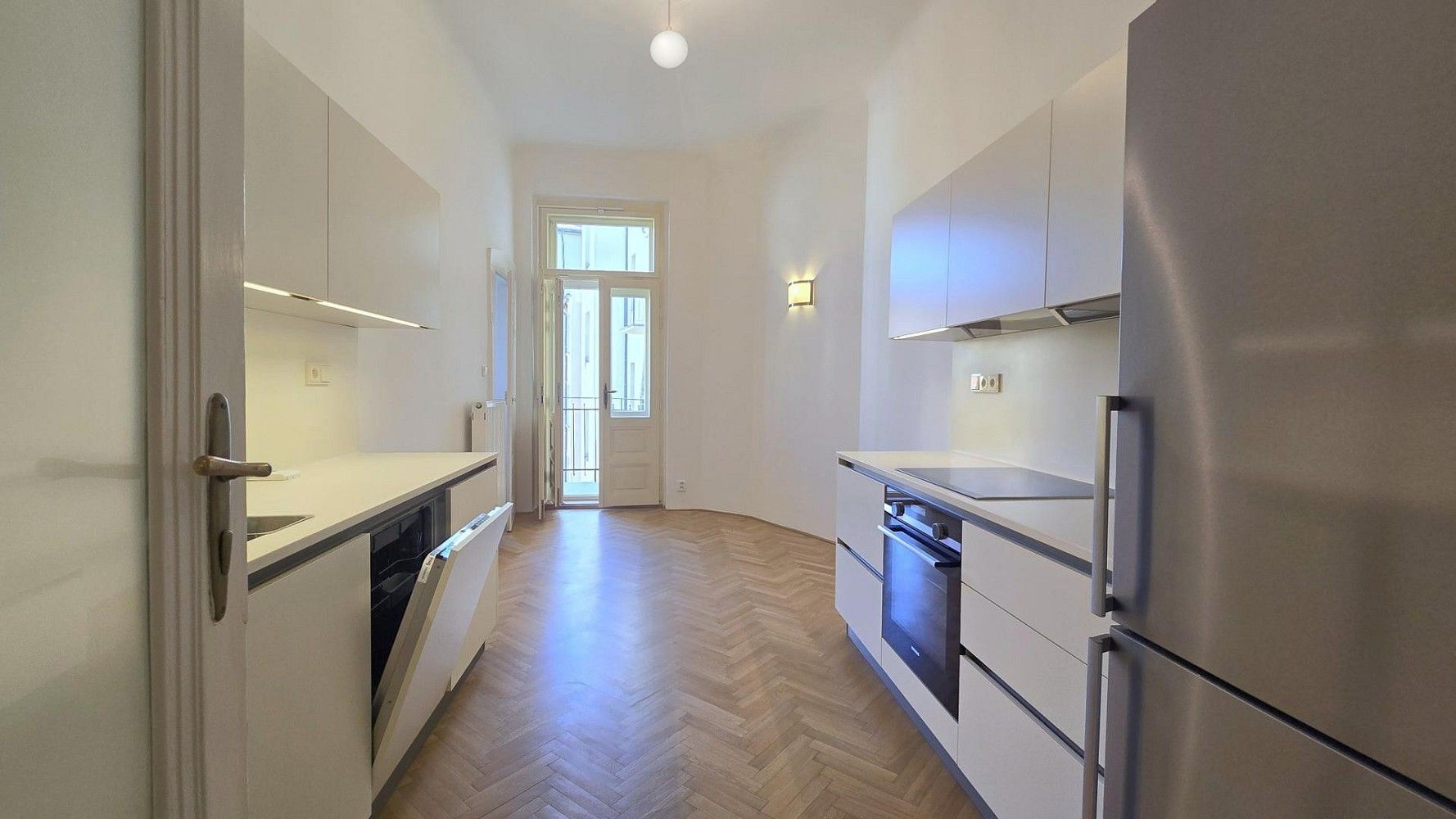 3+1, U staré školy, Praha 1 - Staré Město, 120 m² - 2