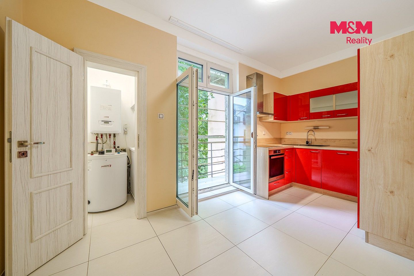 Byt 4+1 · 99 m² · Závodu míru, Karlovy Vary - Stará Role - 4