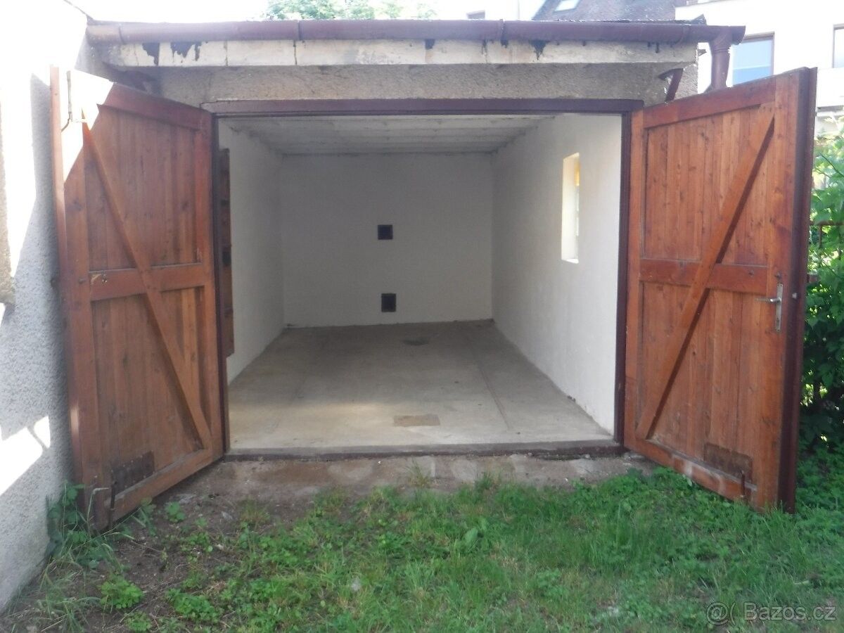 Garáž · Uherské Hradiště, 686 01 - 3