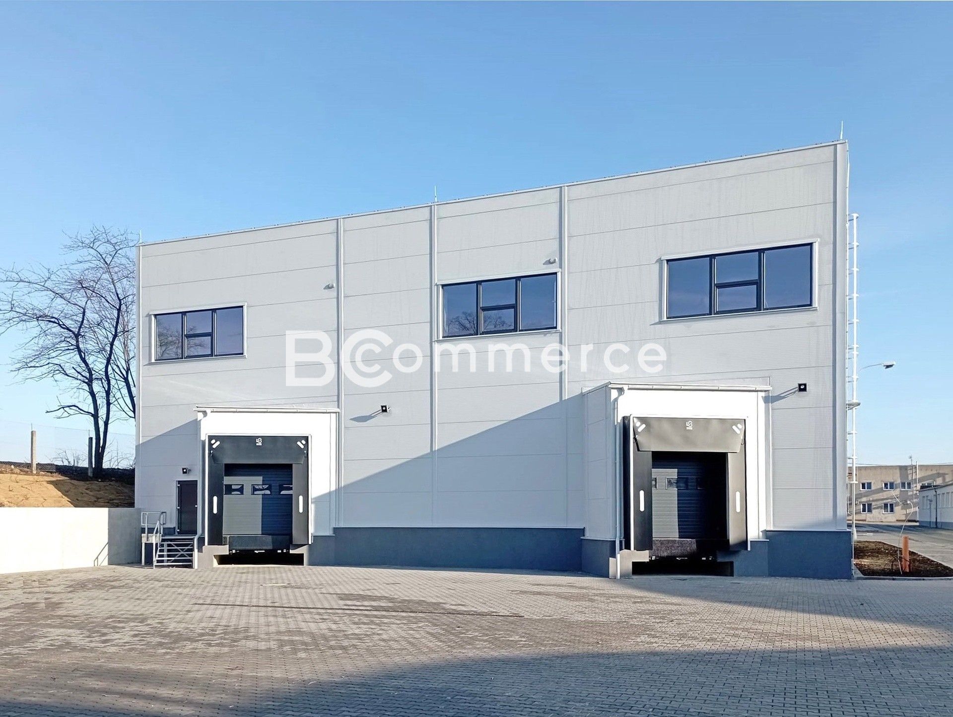 Pronájem sklad - Holubice, 1 481 m²