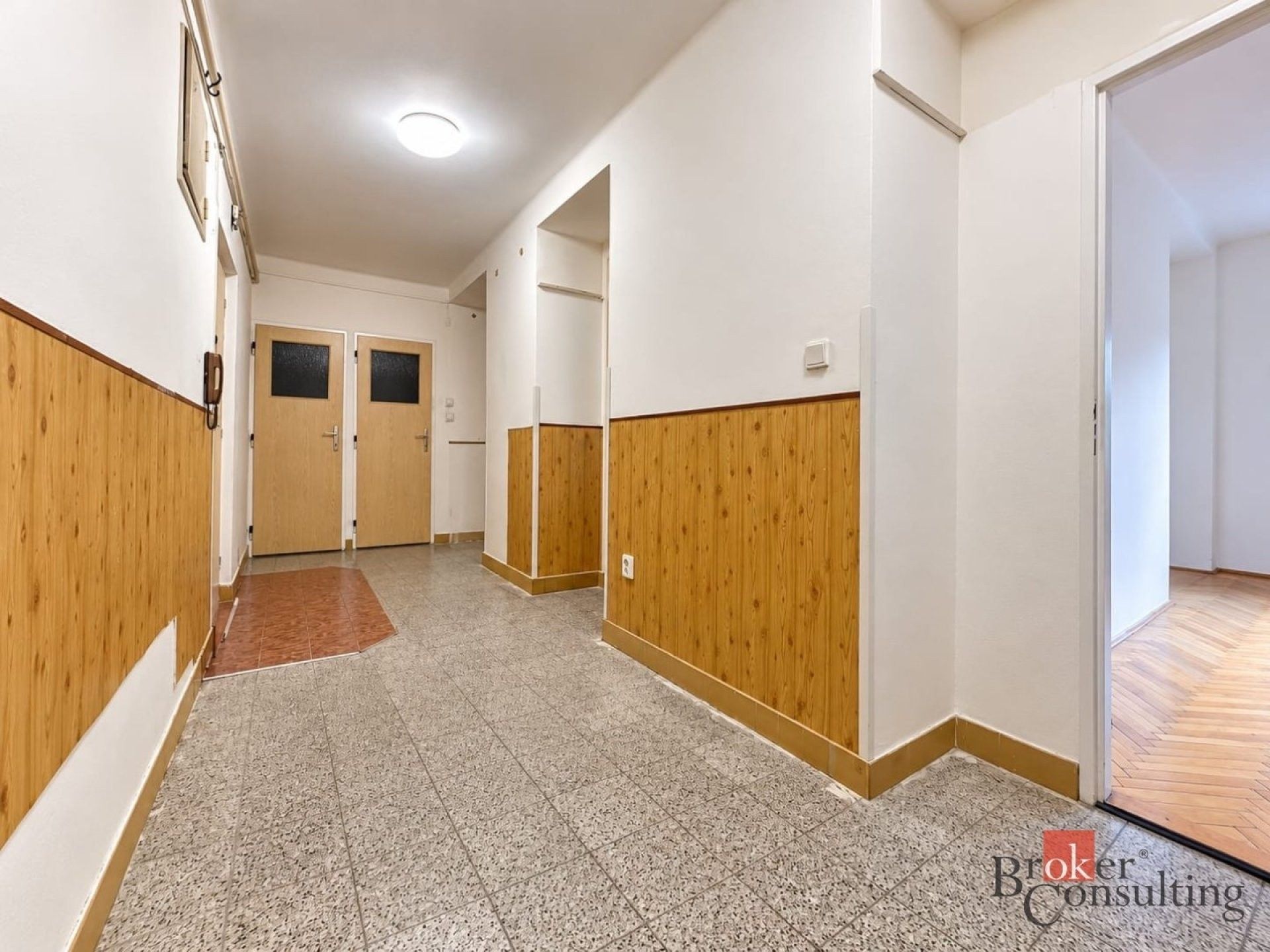 Byt 2+1 · 59 m² · Komenského, Ostrava - 3