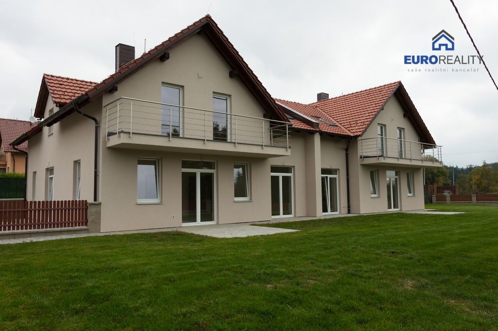 Rodinné domy, Klimentov, Velká Hleďsebe, 188 m²