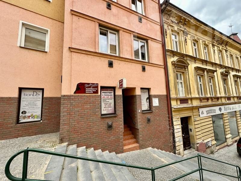 Obchodní prostory, Široké schody, Chrudim, 22 m²