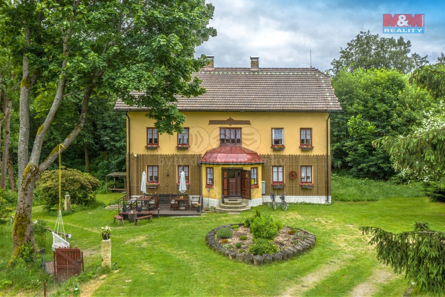 Prodej ubytovací zařízení - Zahrady, Krásná Lípa, 280 m²