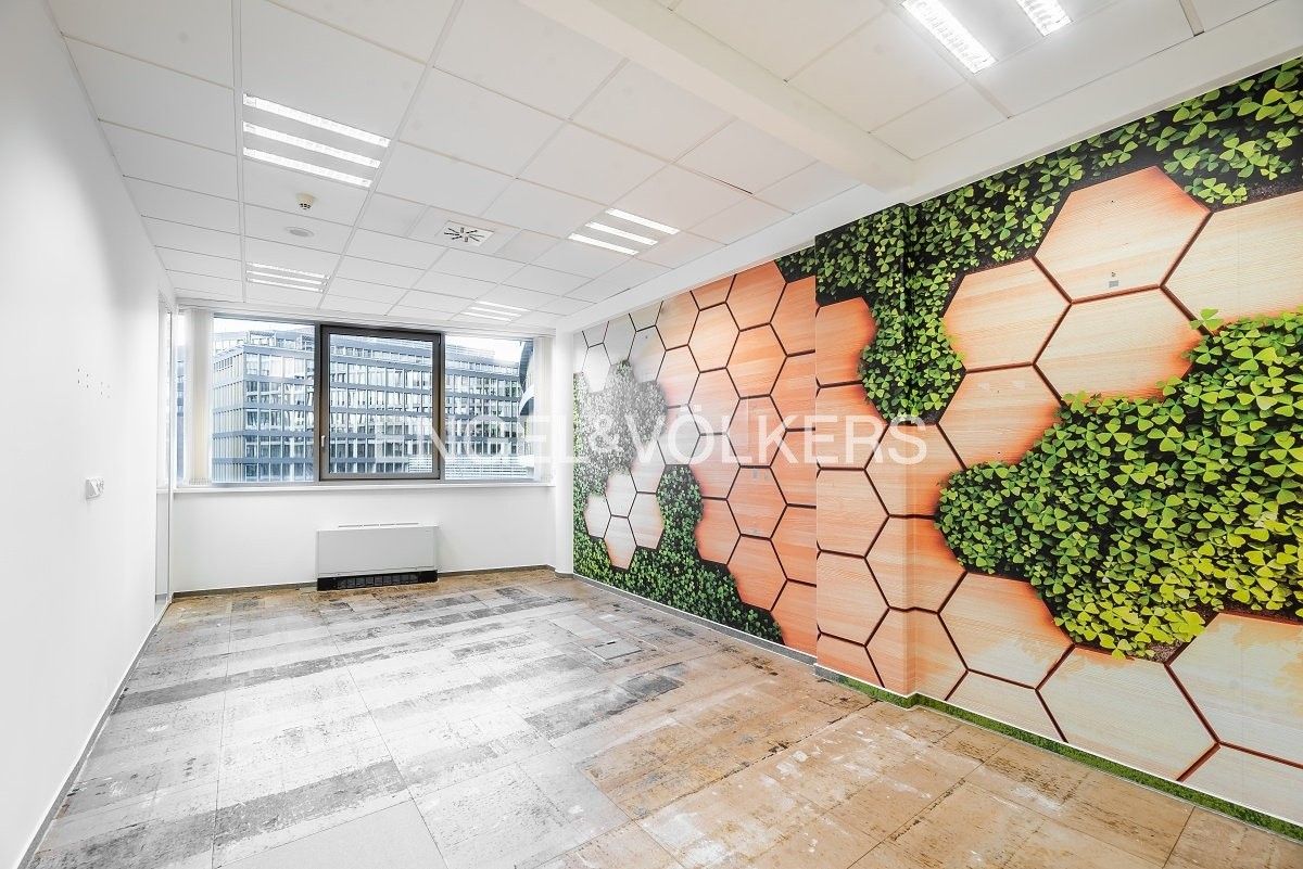 Kancelář · 883 m² · Doudlebská 1699, Praha Nusle - 4