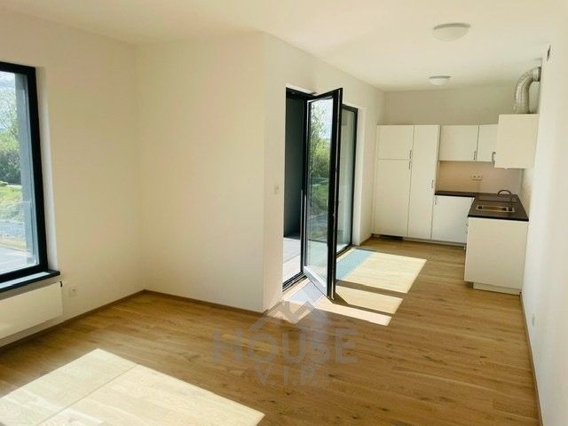Byt 2+kk · 59 m² · Sokolova, Praha Karlín - 3