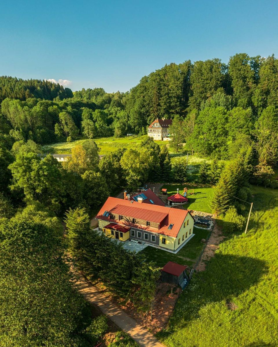 Chaty, Bernartice - Křenov u Žacléře, Královéhradecký kraj - 2