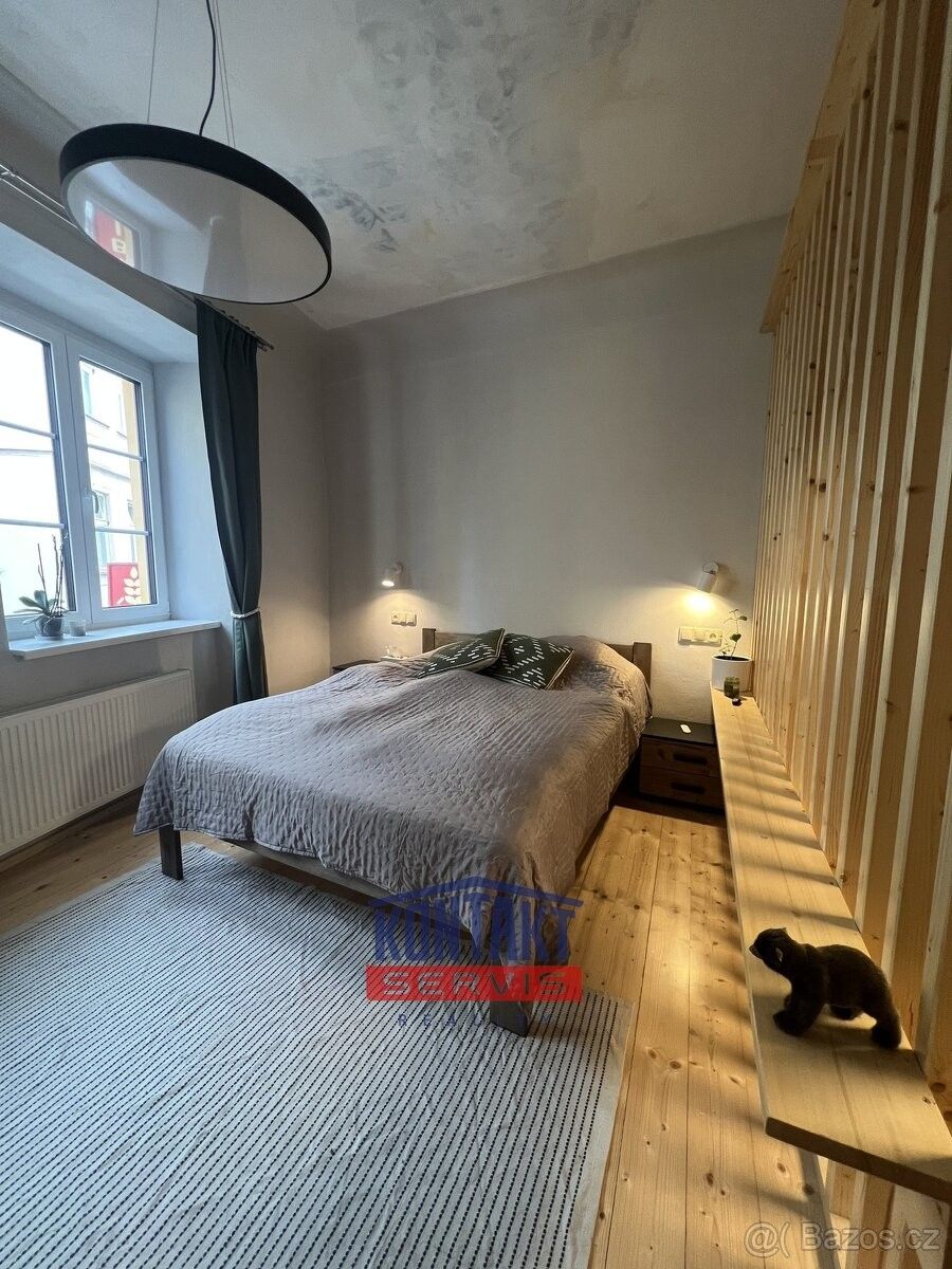 Pronájem byt - Jindřichův Hradec, 377 01