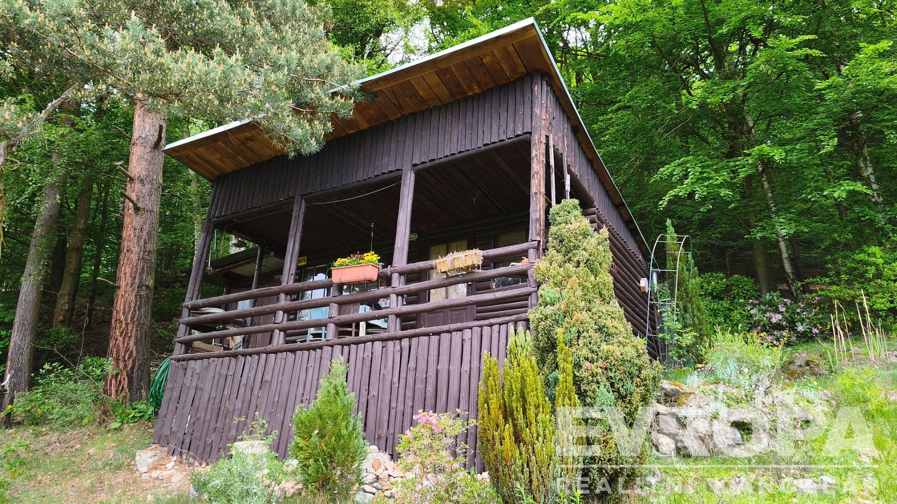 Zahrada, 1 185 m²