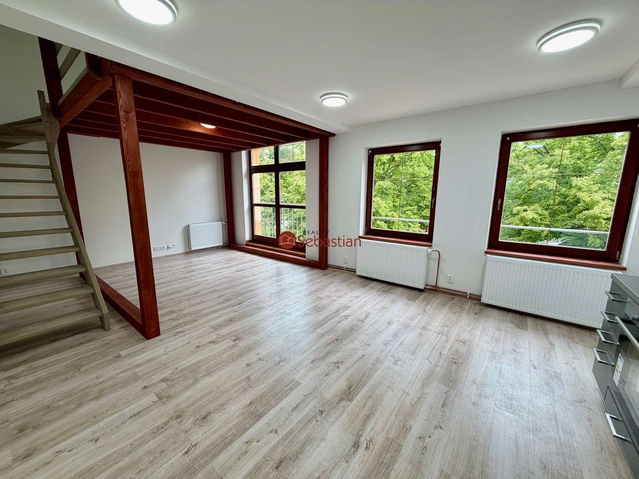 Byt 1+kk · 60 m² · náměstí Míru, Litvínov - 3
