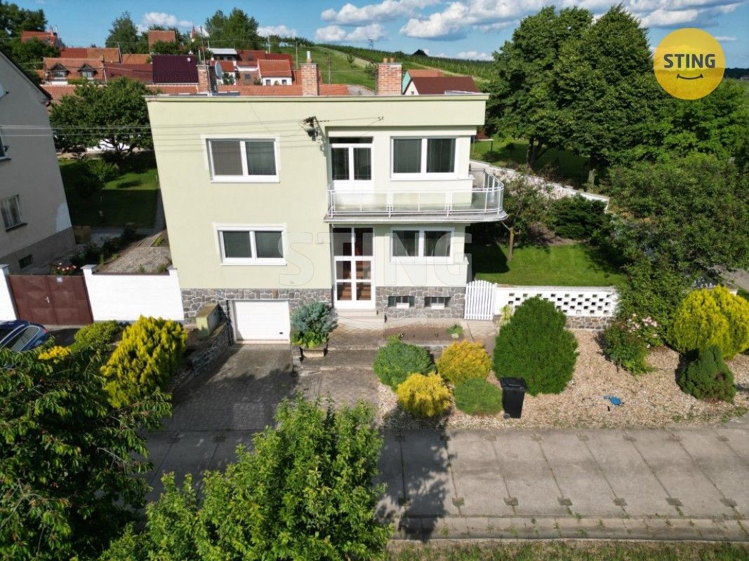 Prodej dům - Čejč, 696 14, 1 055 m²