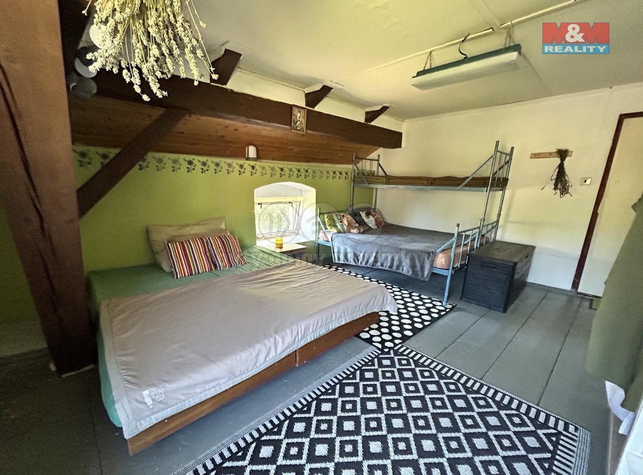 Prodej rodinný dům - Těchobuz, 290 m²