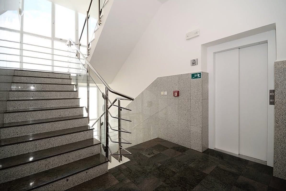 Pronájem kancelář - Bělehradská, Praha - Vinohrady, 21 m² - 5