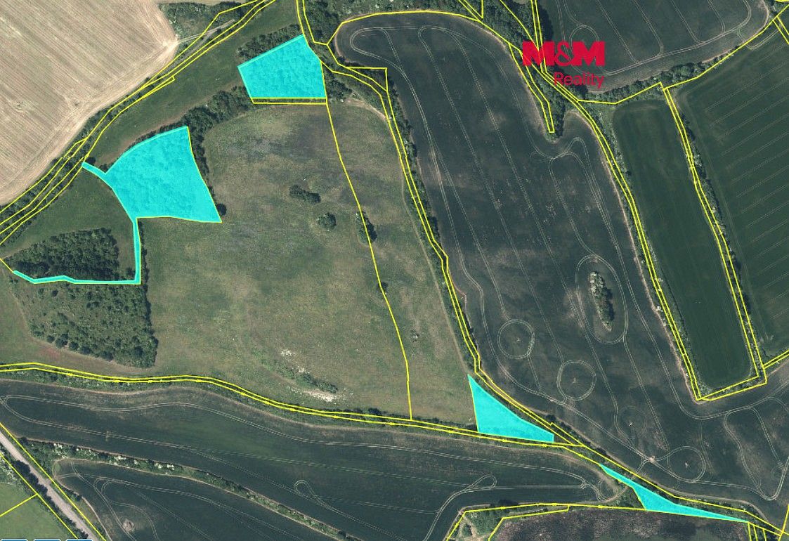 Louka, 18 653 m²