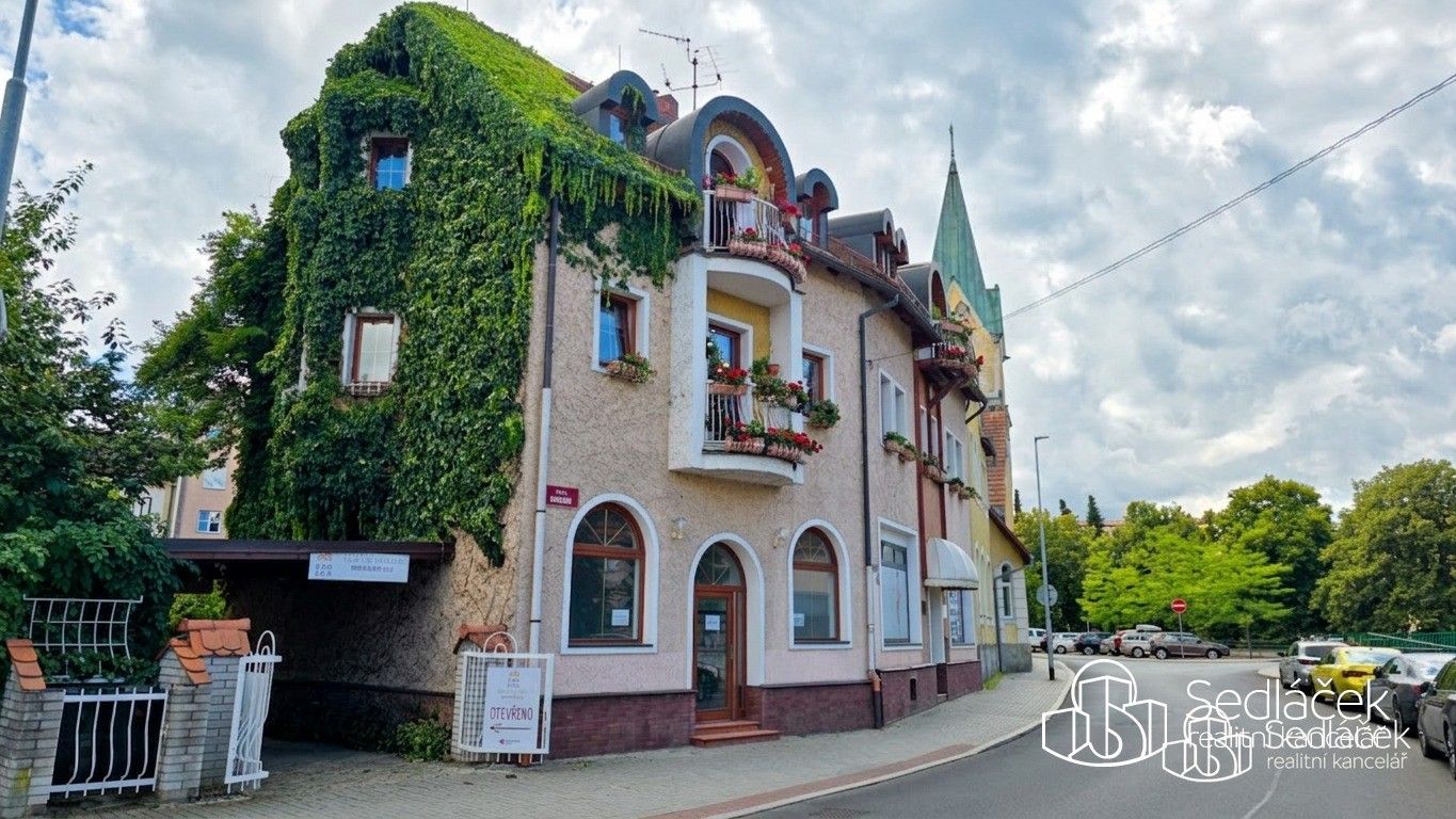 Obchodní prostory, nábřeží Petra Bezruče, Sokolov, 31 m² - 1