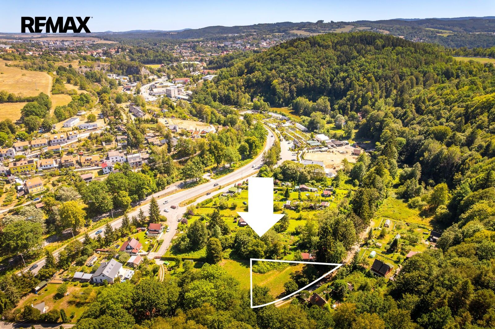Zahrada · 1 001 m² · Český Krumlov - 3