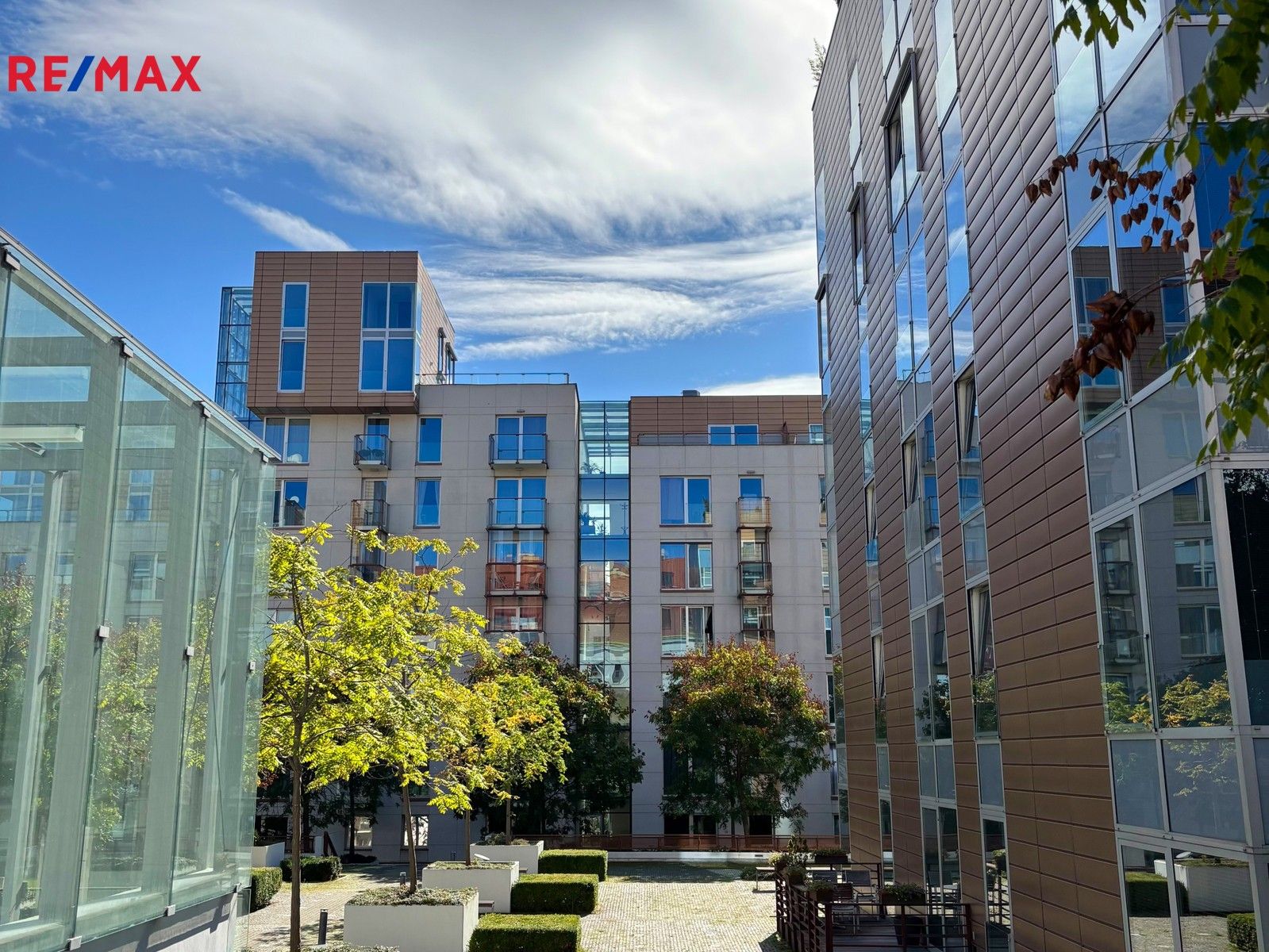 Ostatní, Korunní, Praha, 13 m²