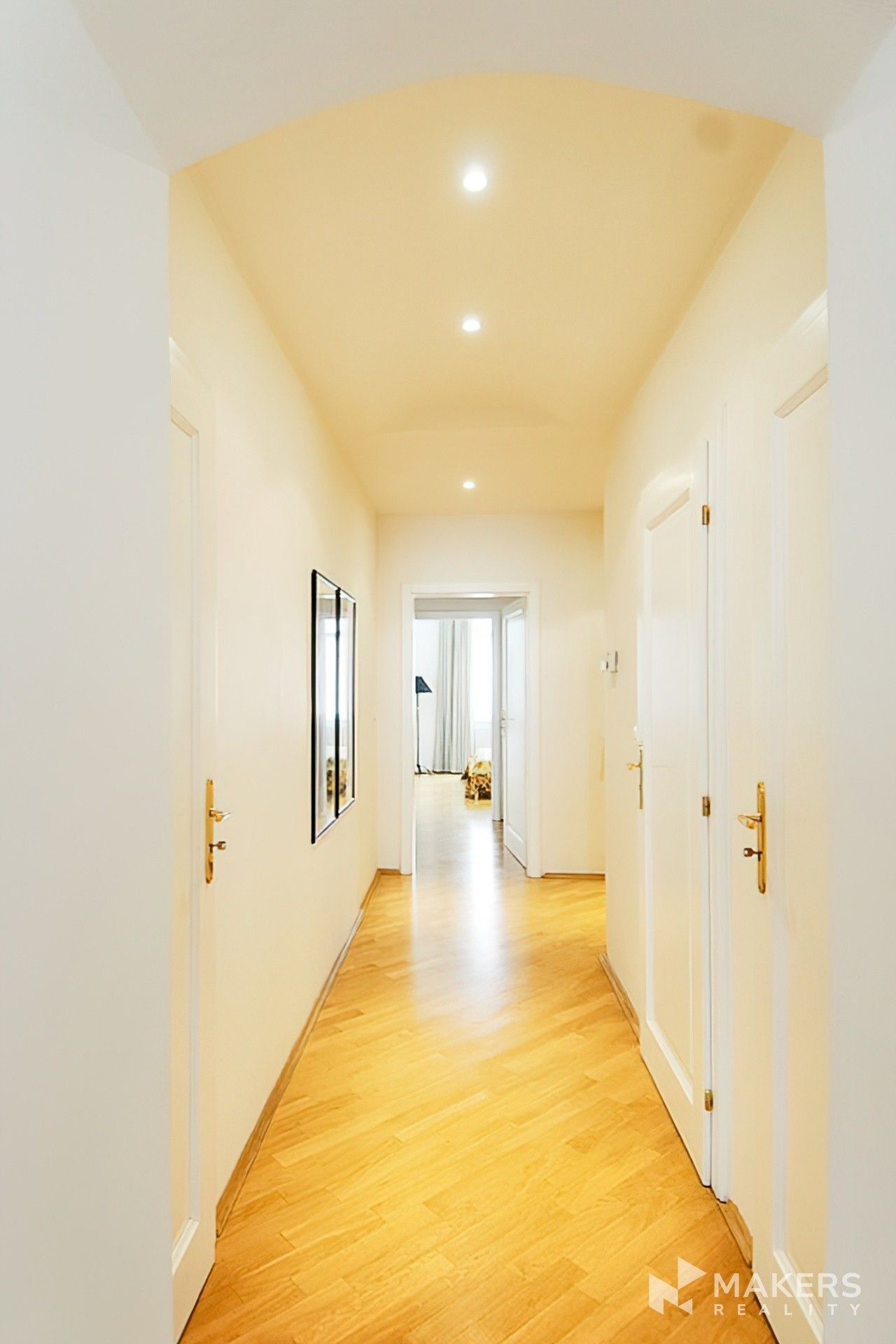 Pronájem byt 3+kk - Odborů, Praha, 104 m²