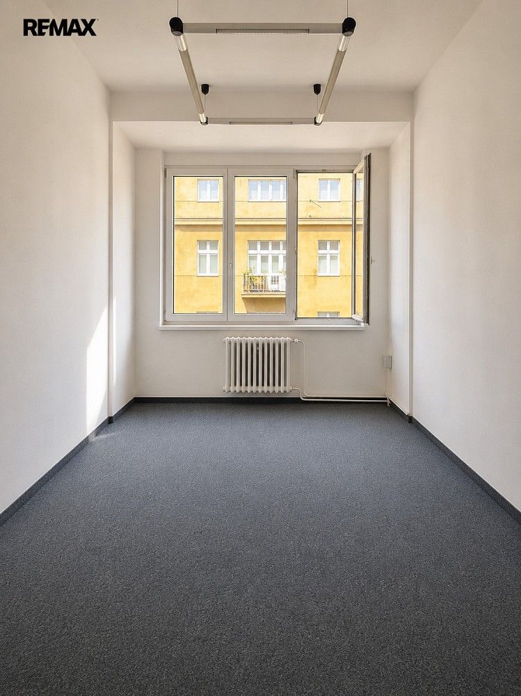 Pronájem kancelář - Praha - Karlín, okres Praha 8, Hlavní město Praha, 15 m² - 1