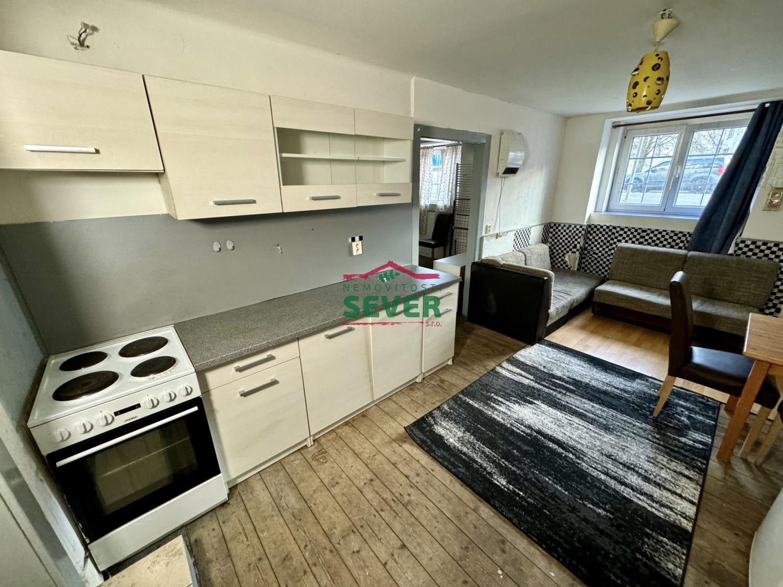 Prodej byt 2+kk - Velká Hradební, Ústí nad Labem, 42 m²