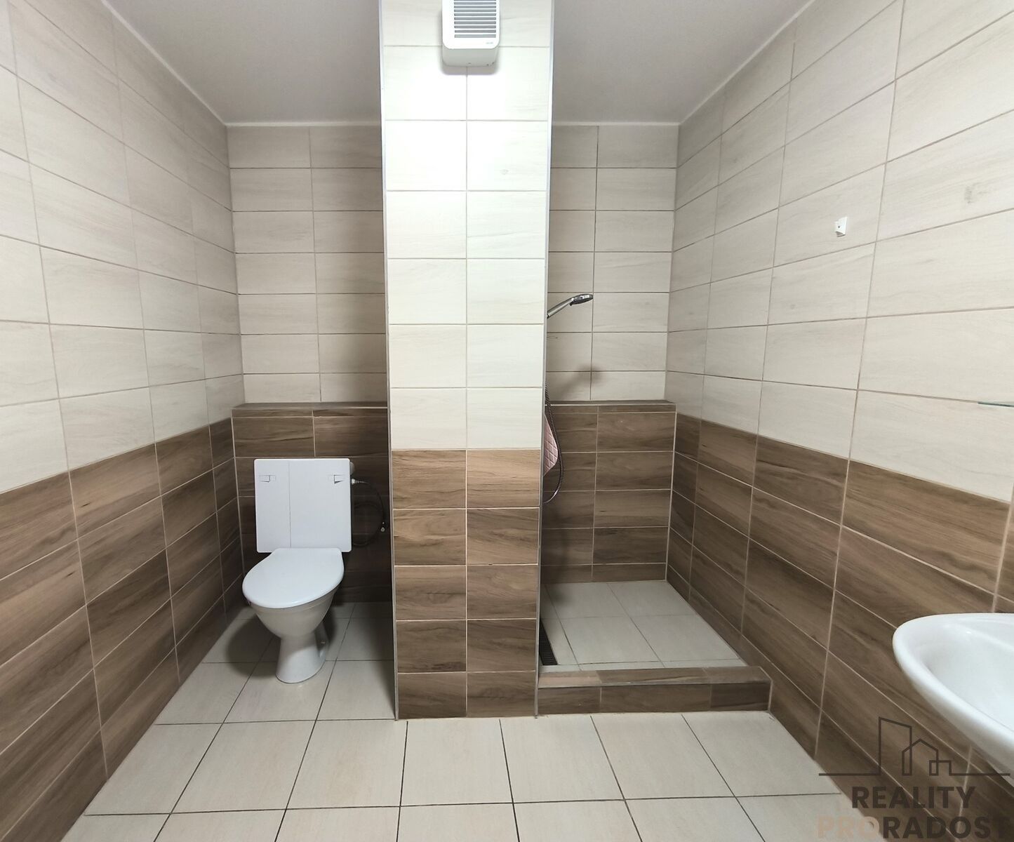 Pronájem byt 2+1 - Teplická, Bílina, 40 m²