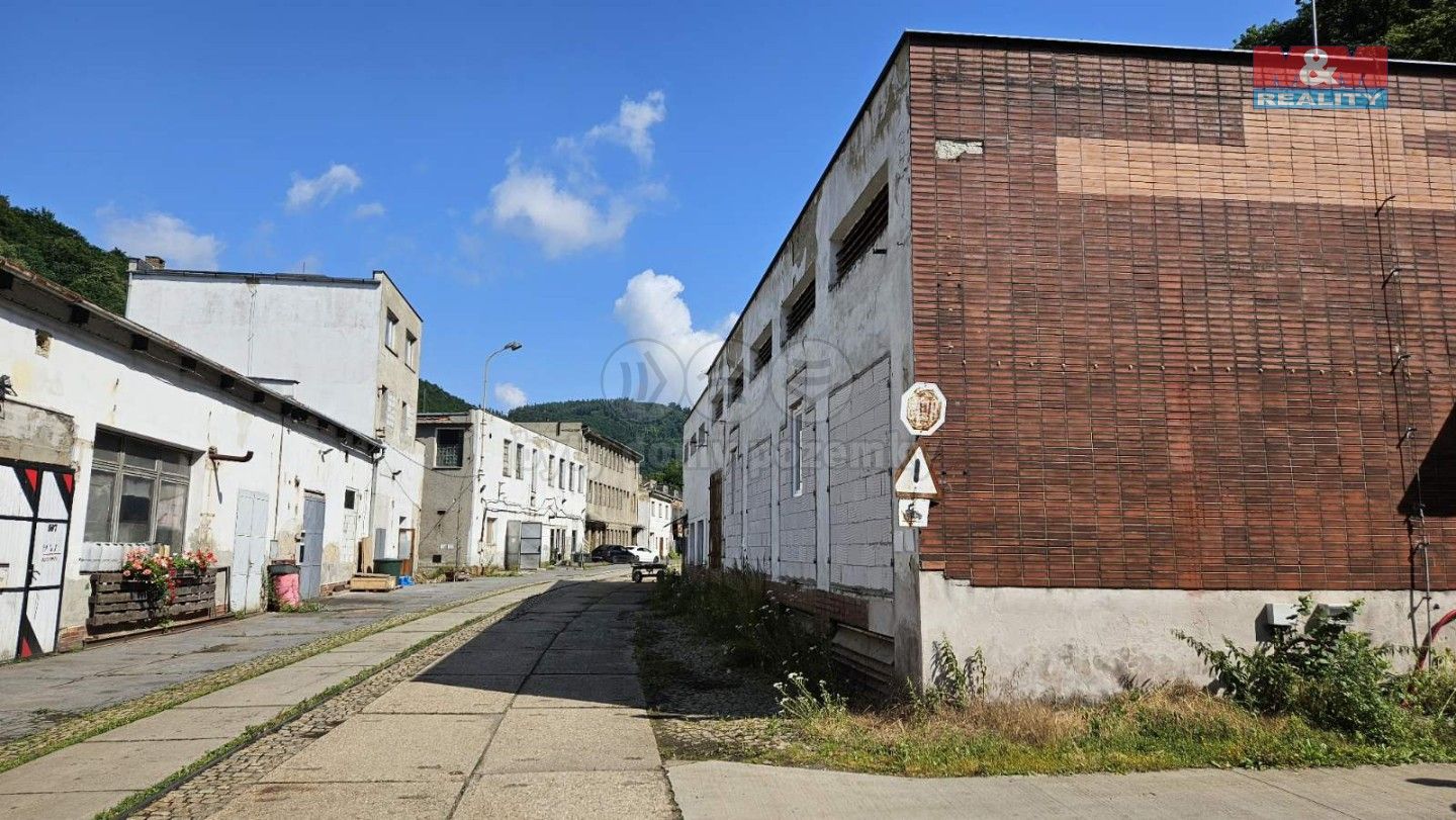 Pronájem sklad - Dukelských hrdinů, Hlubočky, 200 m²