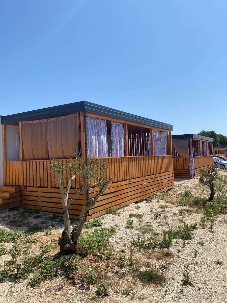 Prodej rodinný dům - 987 66, Zahraničí