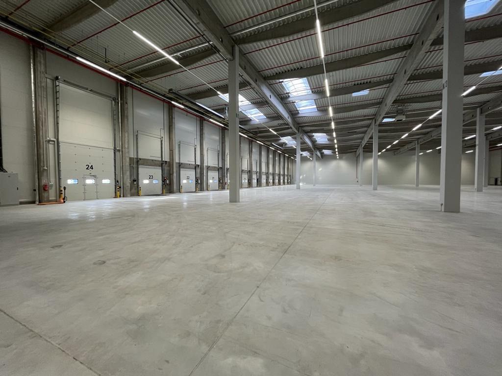 Výrobní prostory, Logistická, Pavlov, 3 000 m² - 1