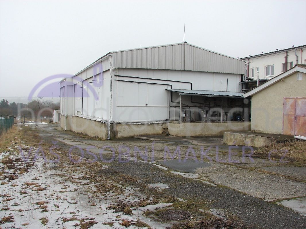 Výrobní prostory · 3 022 m² · Strabenice, Litenčice - 3