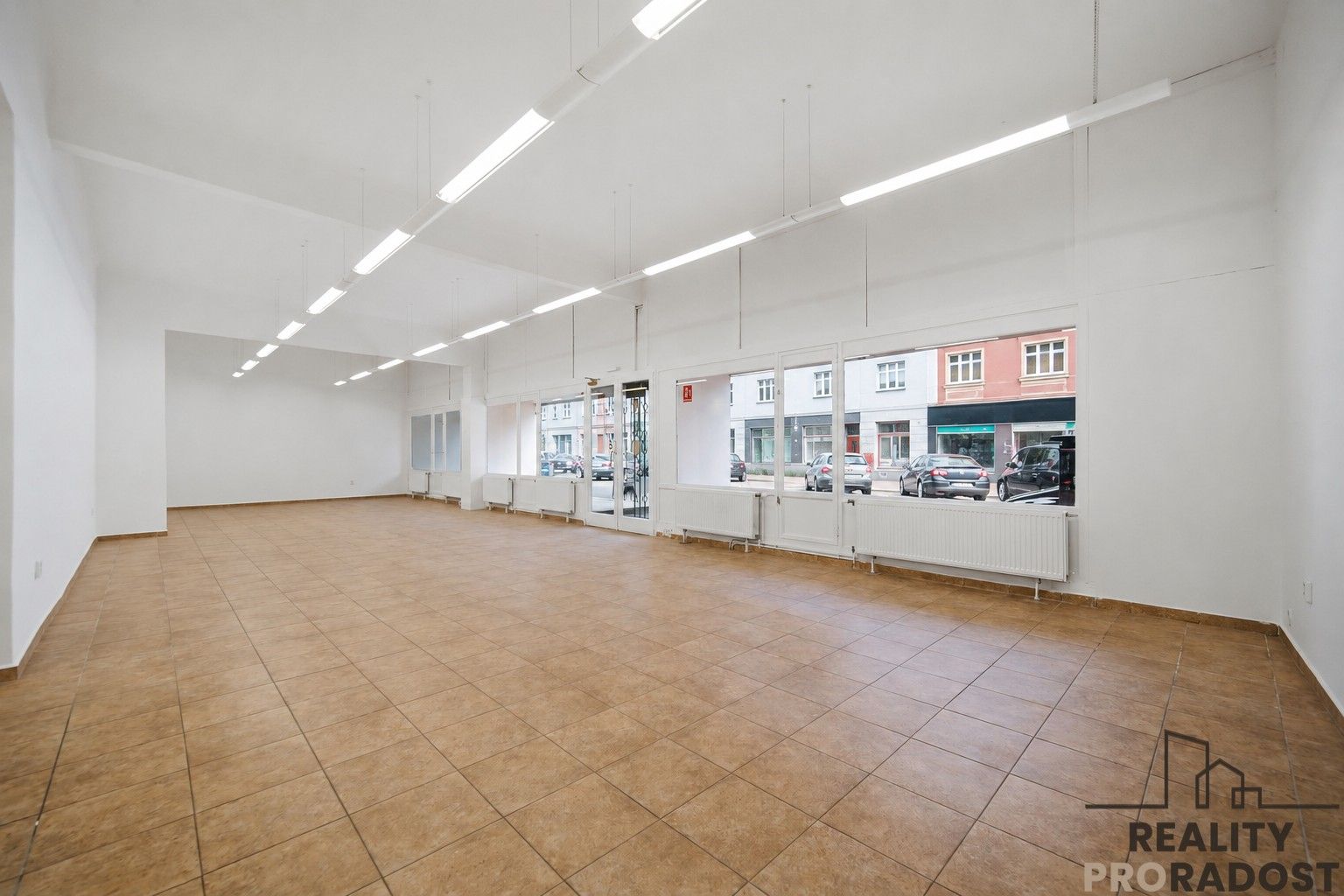 Obchodní prostory, Smilova 401, Pardubice Zelené Předměstí, 230 m²