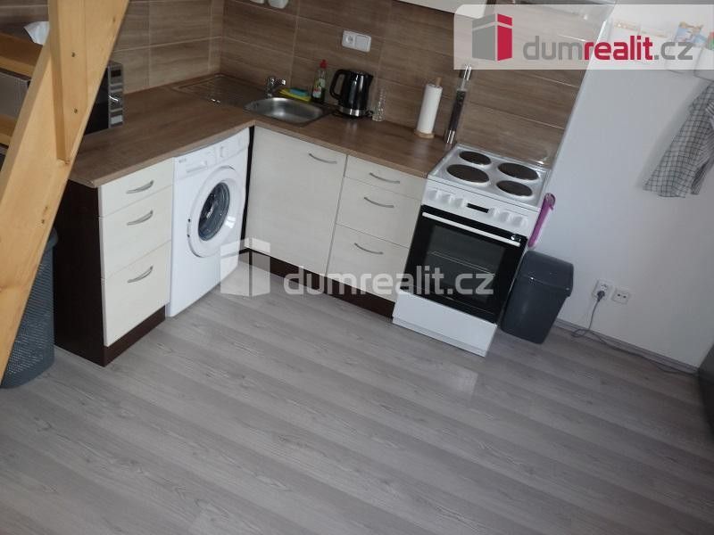 Pronájem byt 2+kk - Herejkova, Starý Plzenec, 39 m²