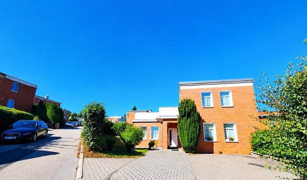 Kanceláře, Pod Vodojemem, Zlín, 180 m²