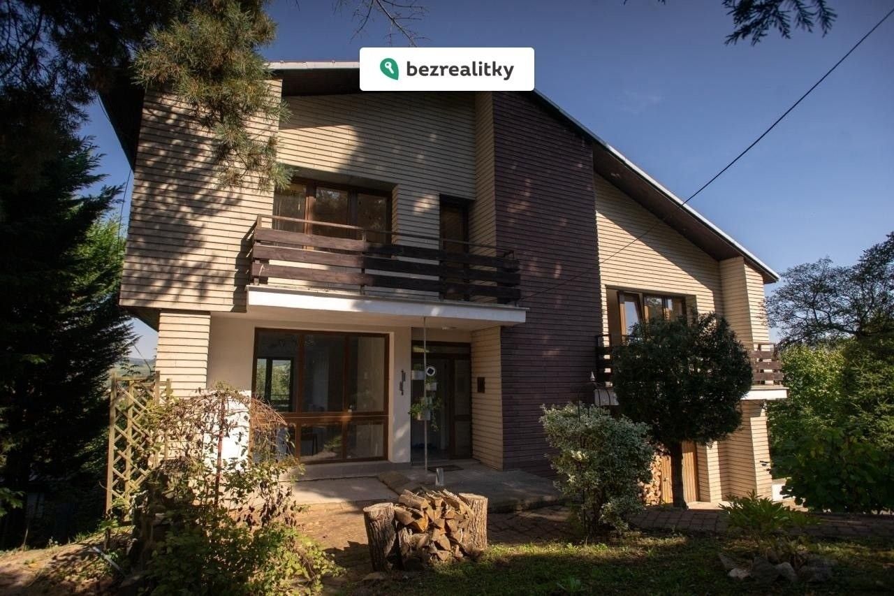 Rodinné domy, Hynaisova, Ústí nad Labem, 297 m²