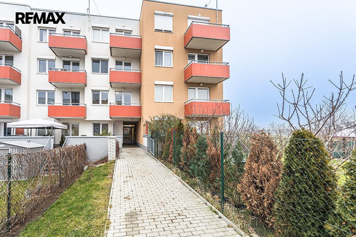 Byt 1+kk · 33 m² · Sicherova, Praha 9 - Kyje - 3