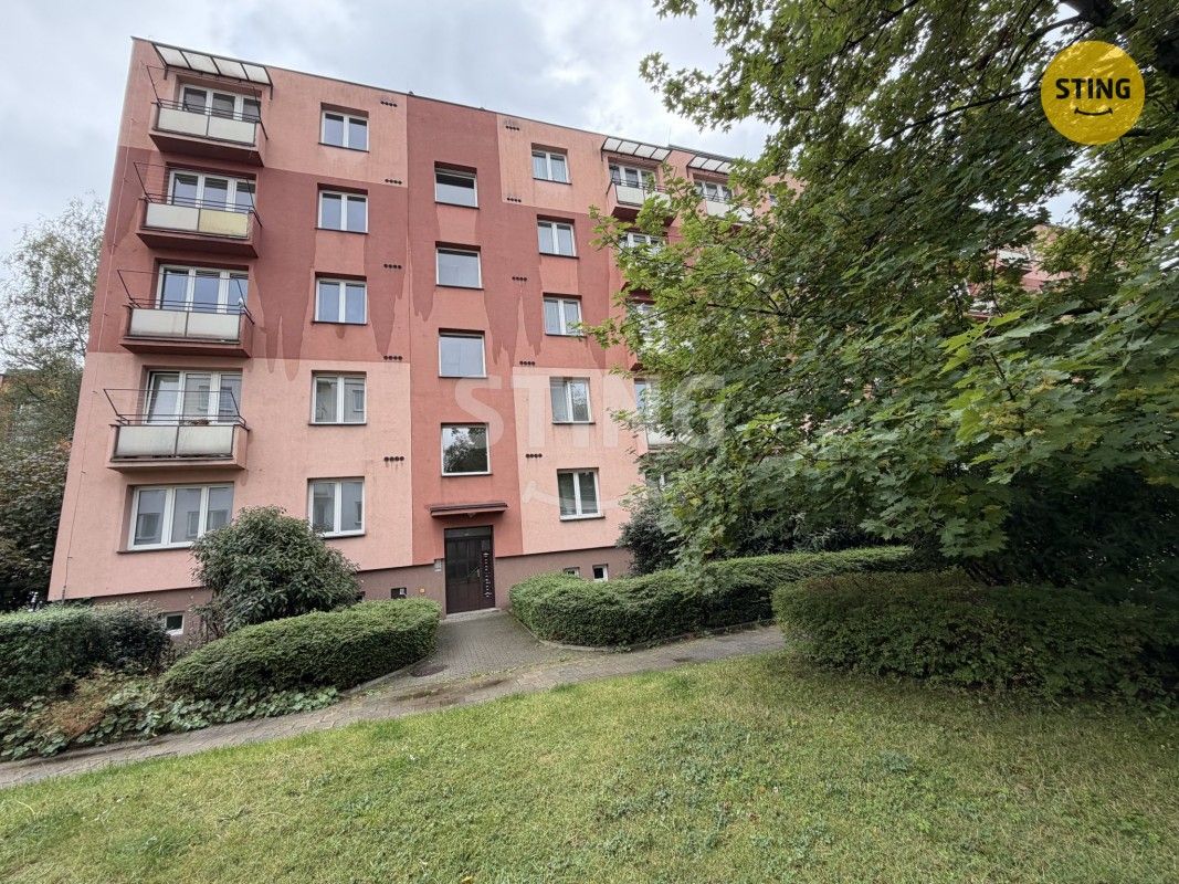 2+1, kpt. Nálepky, Třinec Lyžbice, 50 m² - 1