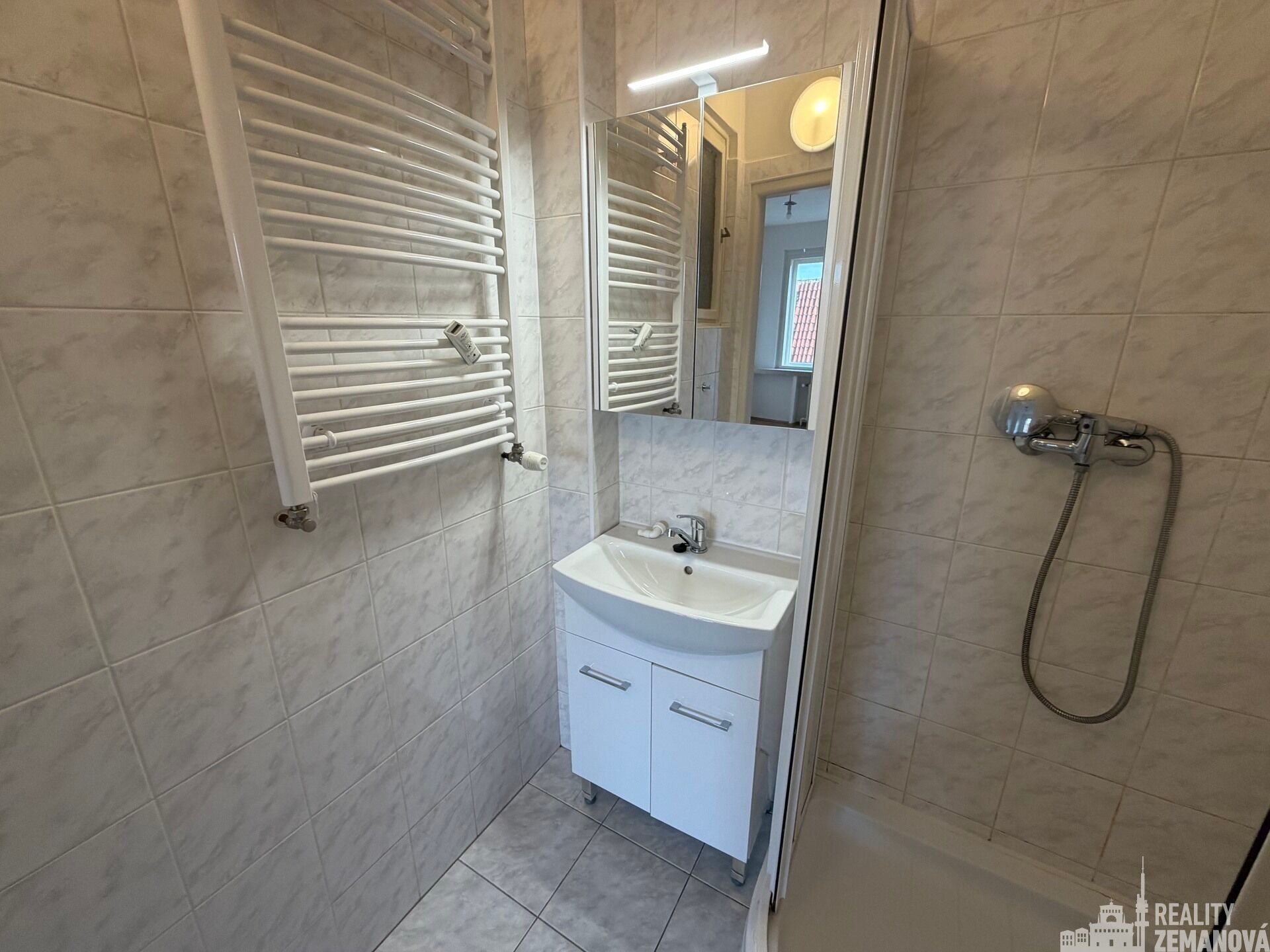 Byt 2+1 · 50 m² · Šeříková, Praha - 4