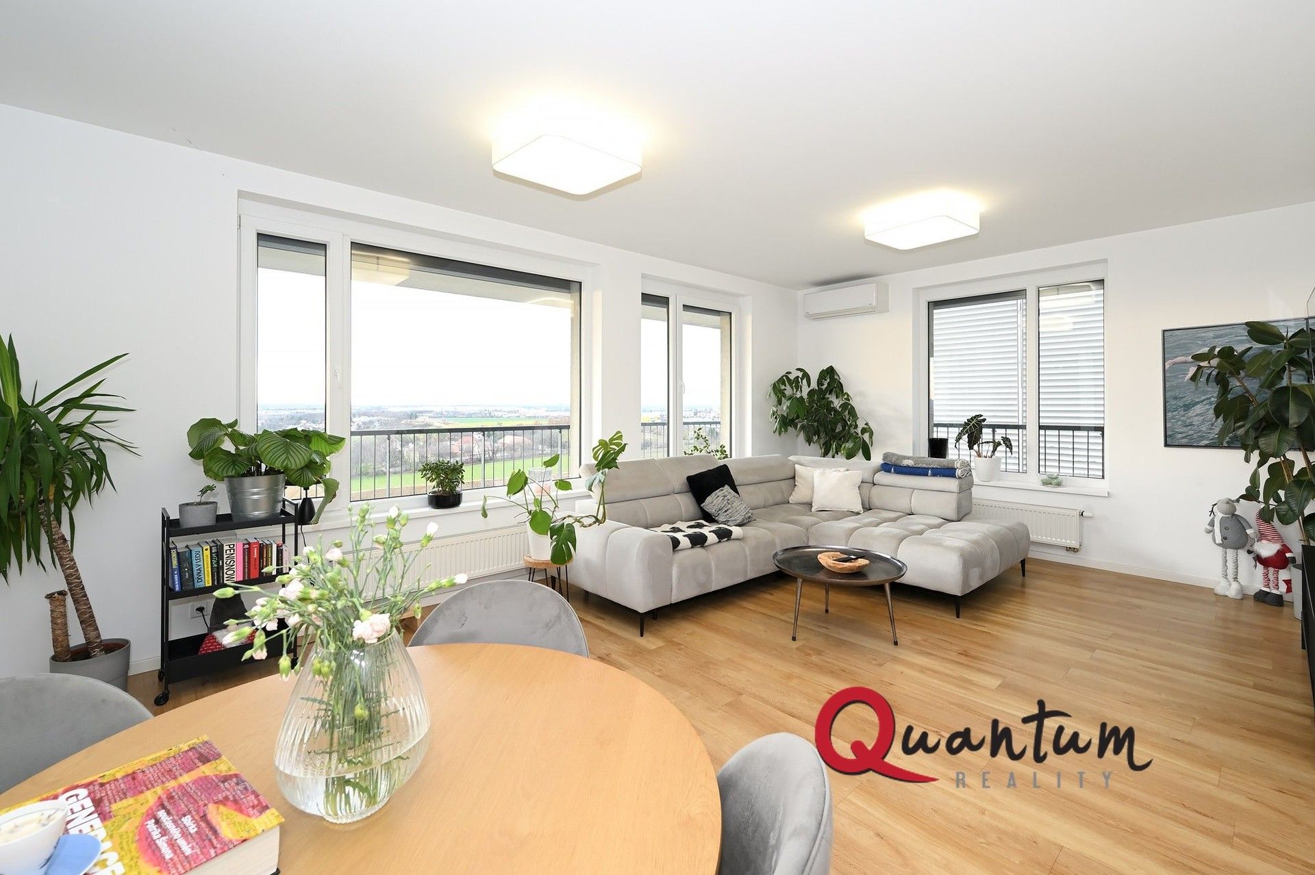 Pronájem byt 4+kk - Medunova, Praha, 119 m²