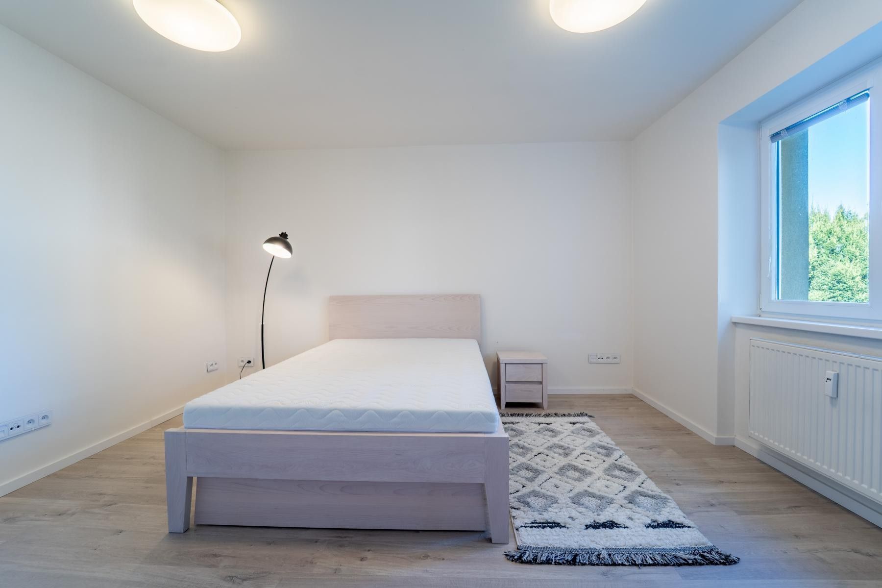 Pronájem byt 1+1 - Obránců míru, Chvaletice, 30 m²