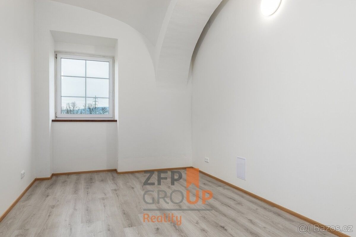 Kanceláře, Praha, 156 00