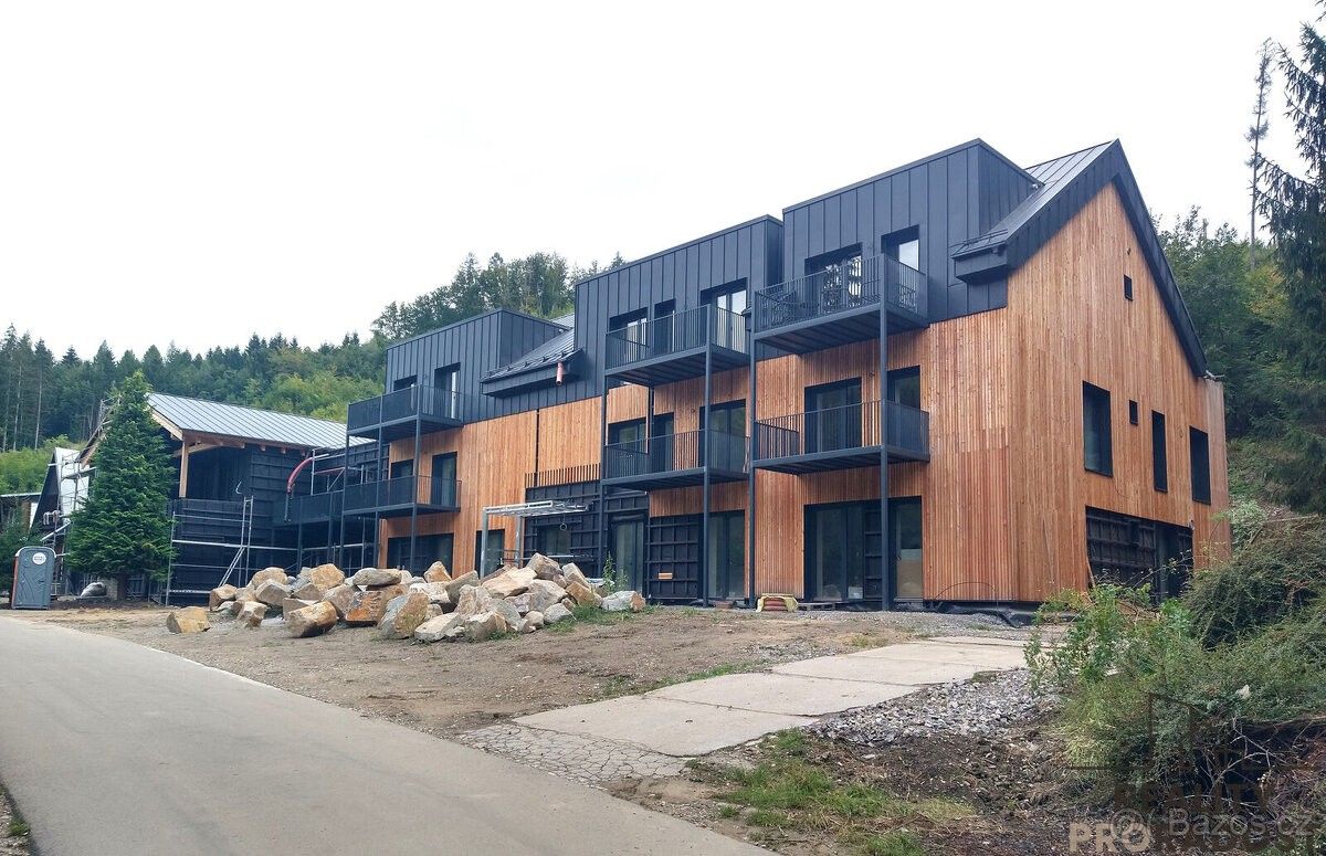 Ostatní, Velká nad Veličkou, 696 74 - 2