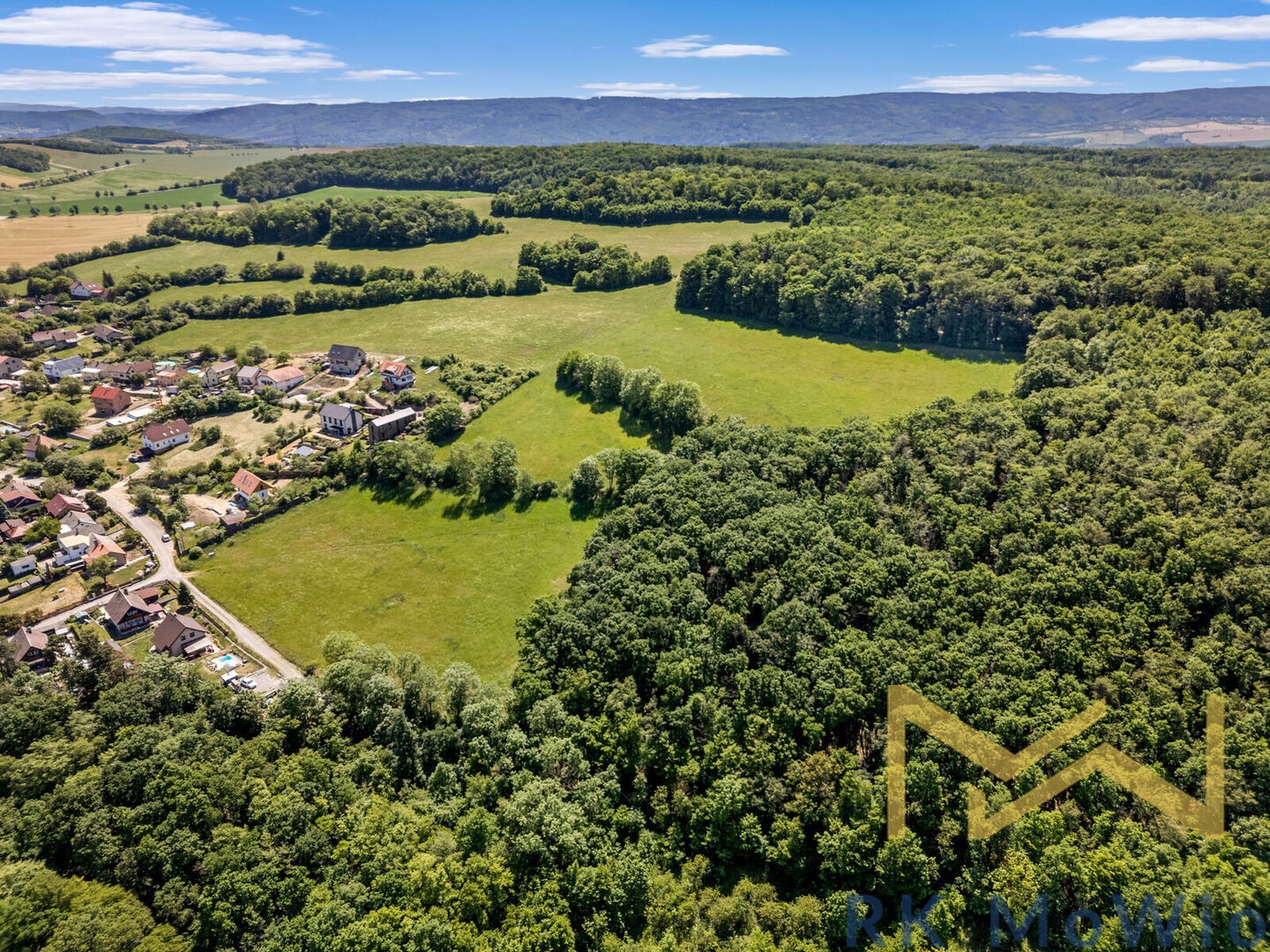 Pozemek pro bydlení · 16 376 m² · Mořina - 4