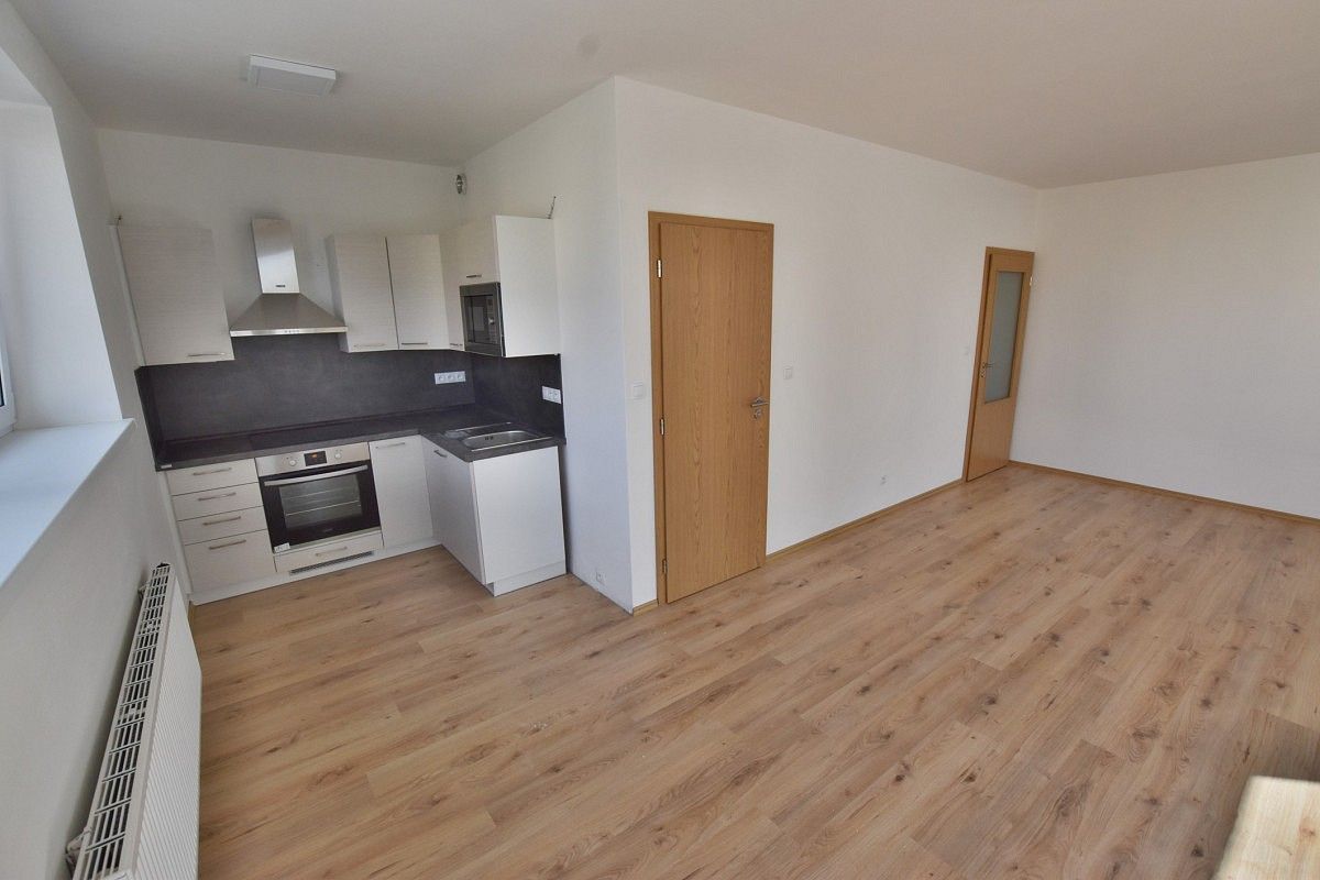 2+kk, Kunovice, 65 m² - 2