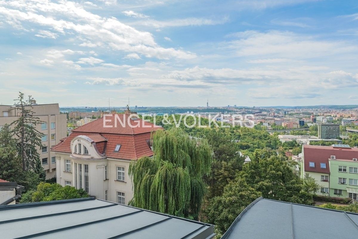 Byt 3+kk · 151 m² · U Vlachovky 923, Praha Libeň - 3