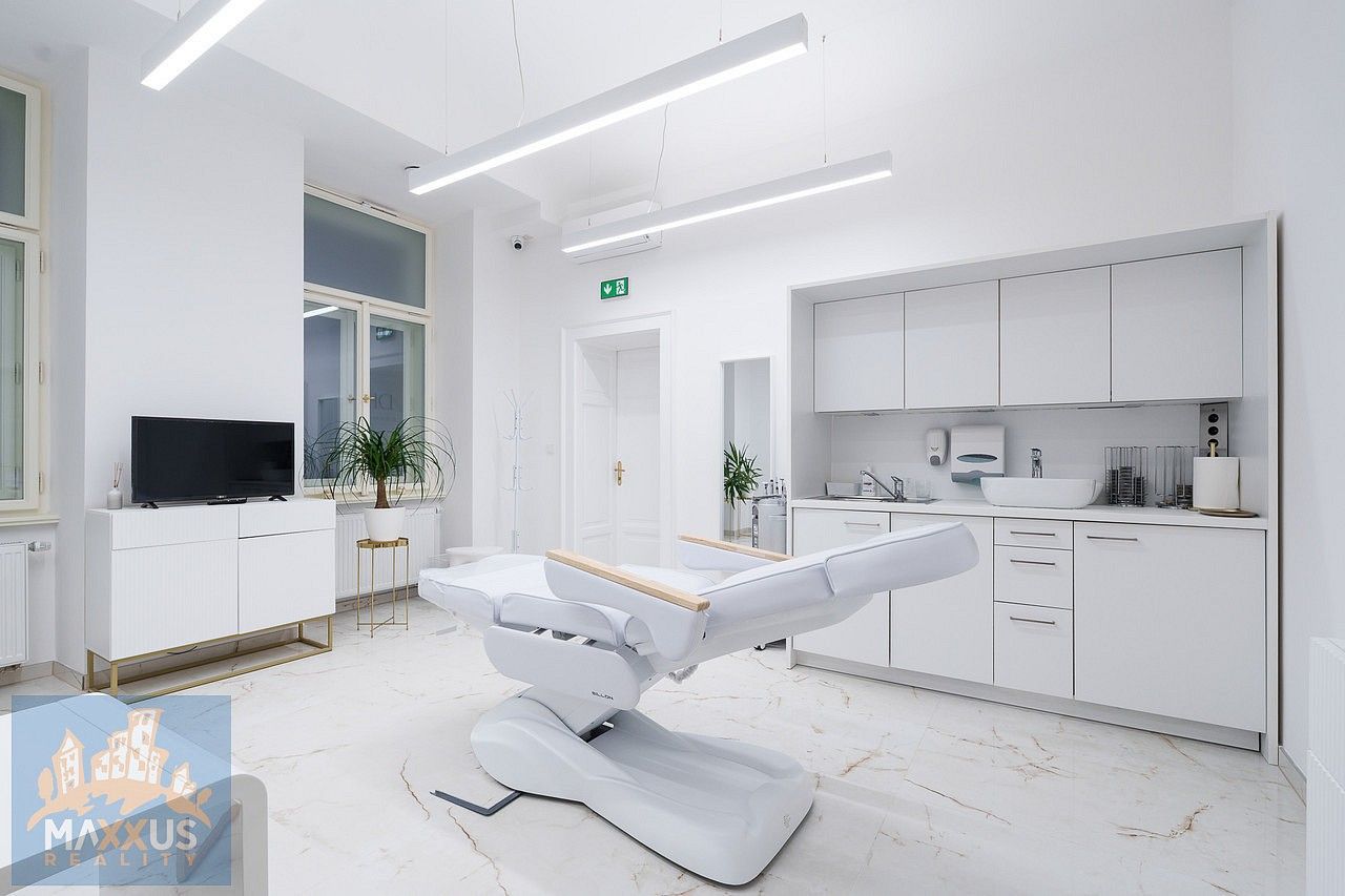Obchodní prostory · 140 m² · Praha - Nové Město, okres Praha 1, Hlavní město Praha - 3