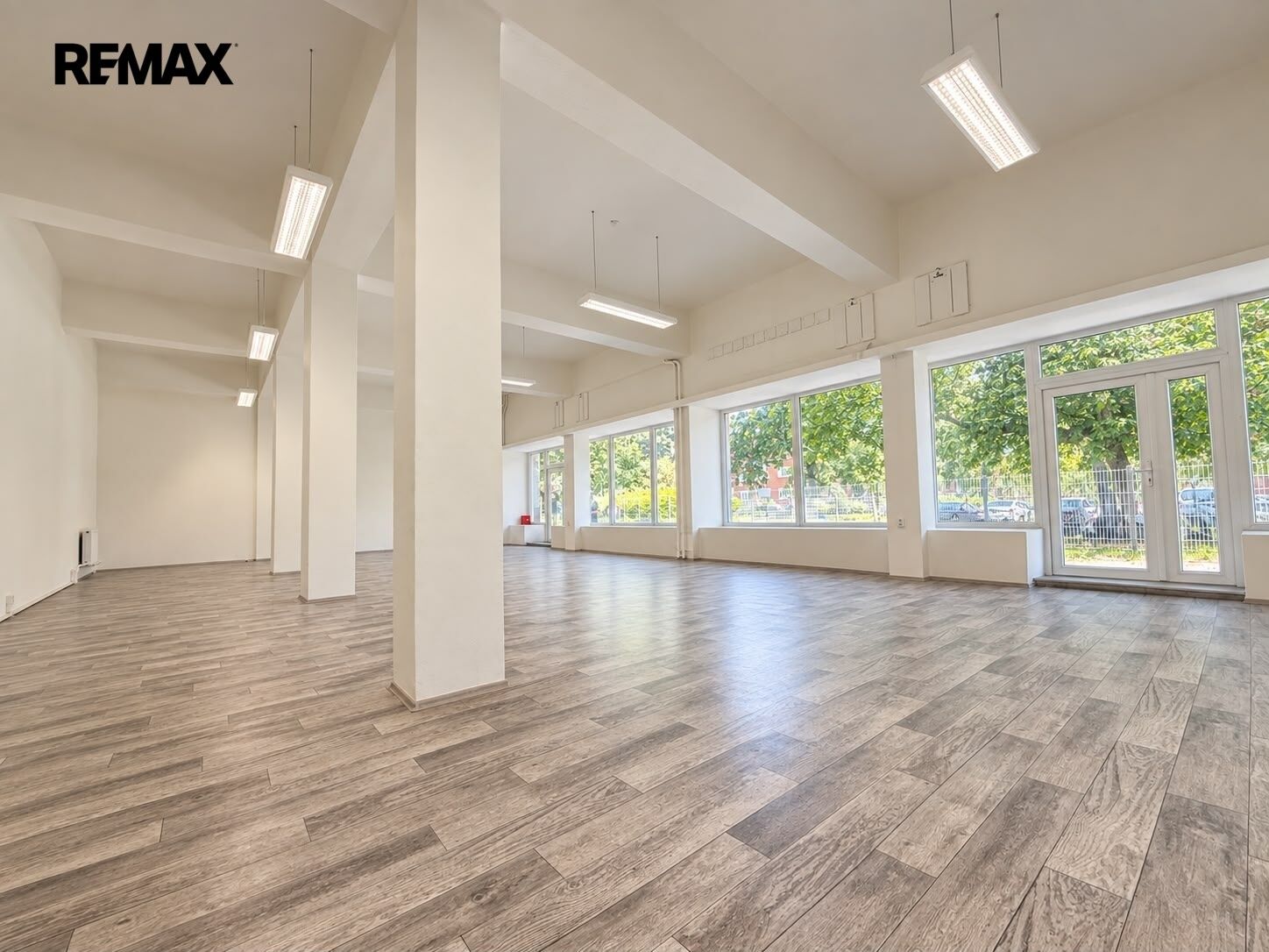 Obchodní prostory, M. Švabinského 653, Bílina Teplické Předměstí, 168 m² - 1