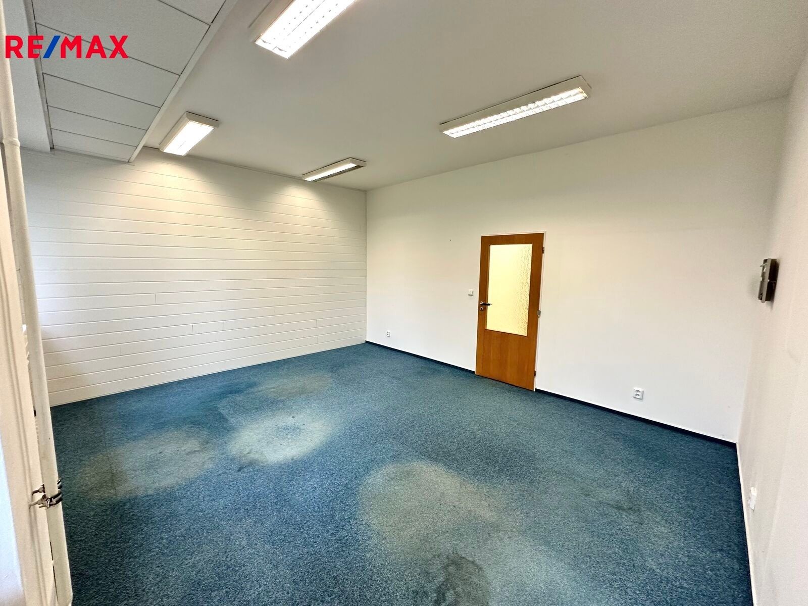 Pronájem kancelář - Jiráskova, Vsetín, 28 m²