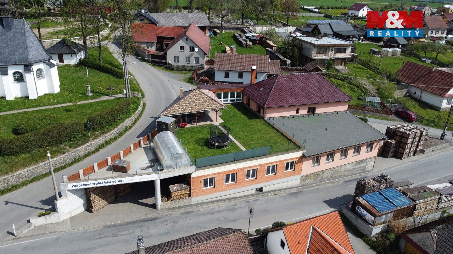 Rodinný dům · 180 m² · Spálov - 3