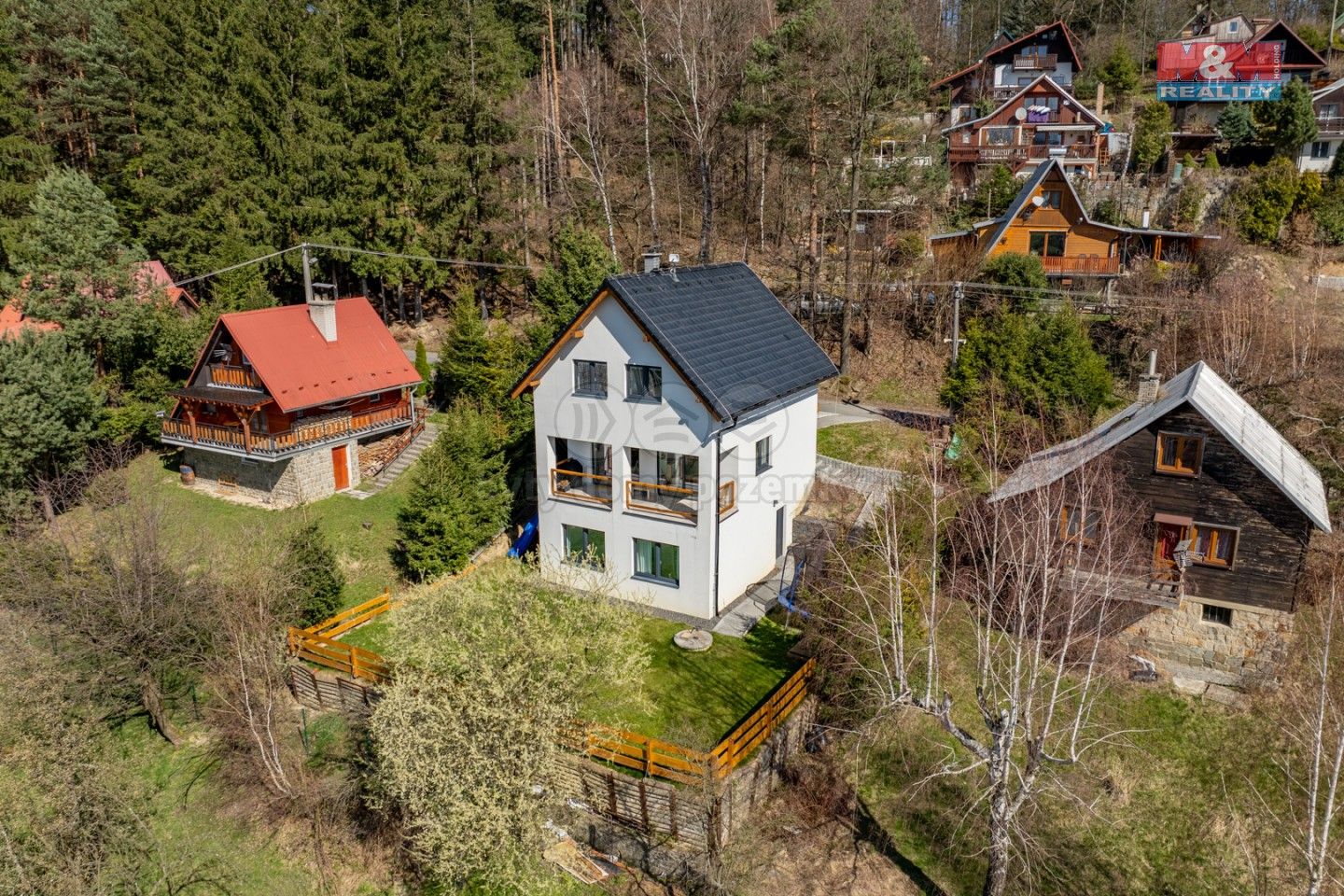 Rodinné domy, Hutisko, Hutisko-Solanec, 142 m²