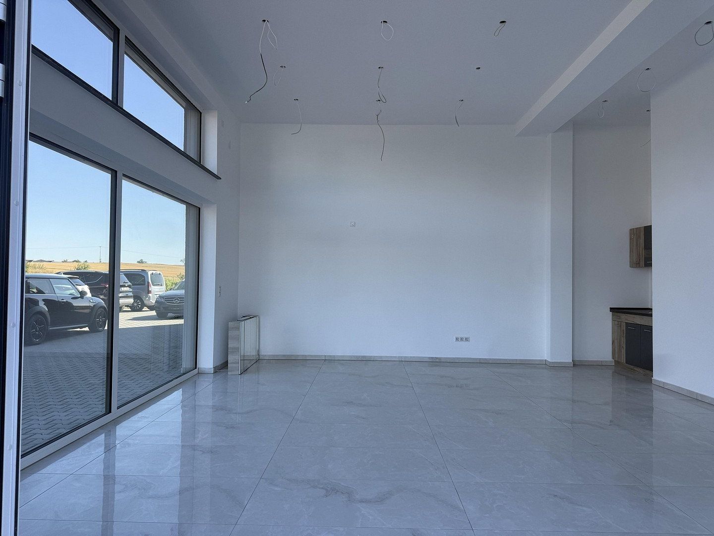Obchodní prostory · 40 m² · Am Römerhof 16, , Hessen - 4