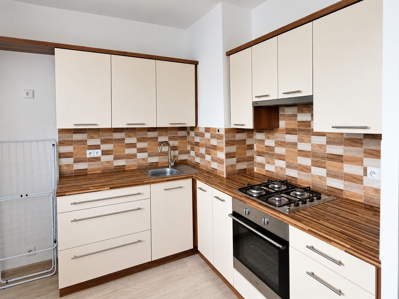 1+1, Hradec Králové - Nový Hradec Králové, Královéhradecký kraj, 35 m² - 1